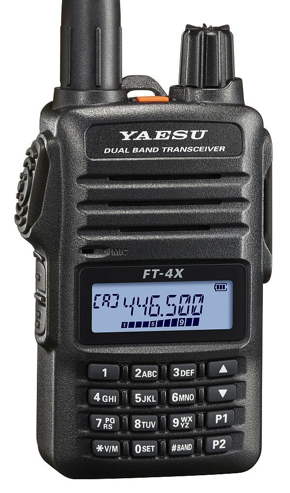 Портативная радиостанция Yaesu FT-4XE